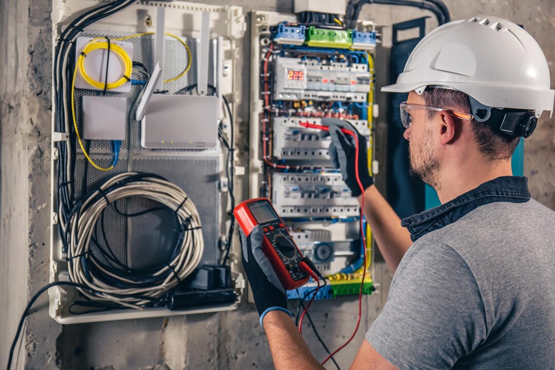 Installation de radiateurs et caméras de surveillance à Chantilly – Services d’un électricien certifié